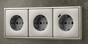 SCHUKO® Steckdosen mit USB bei Elektro Sülzner in Mihla